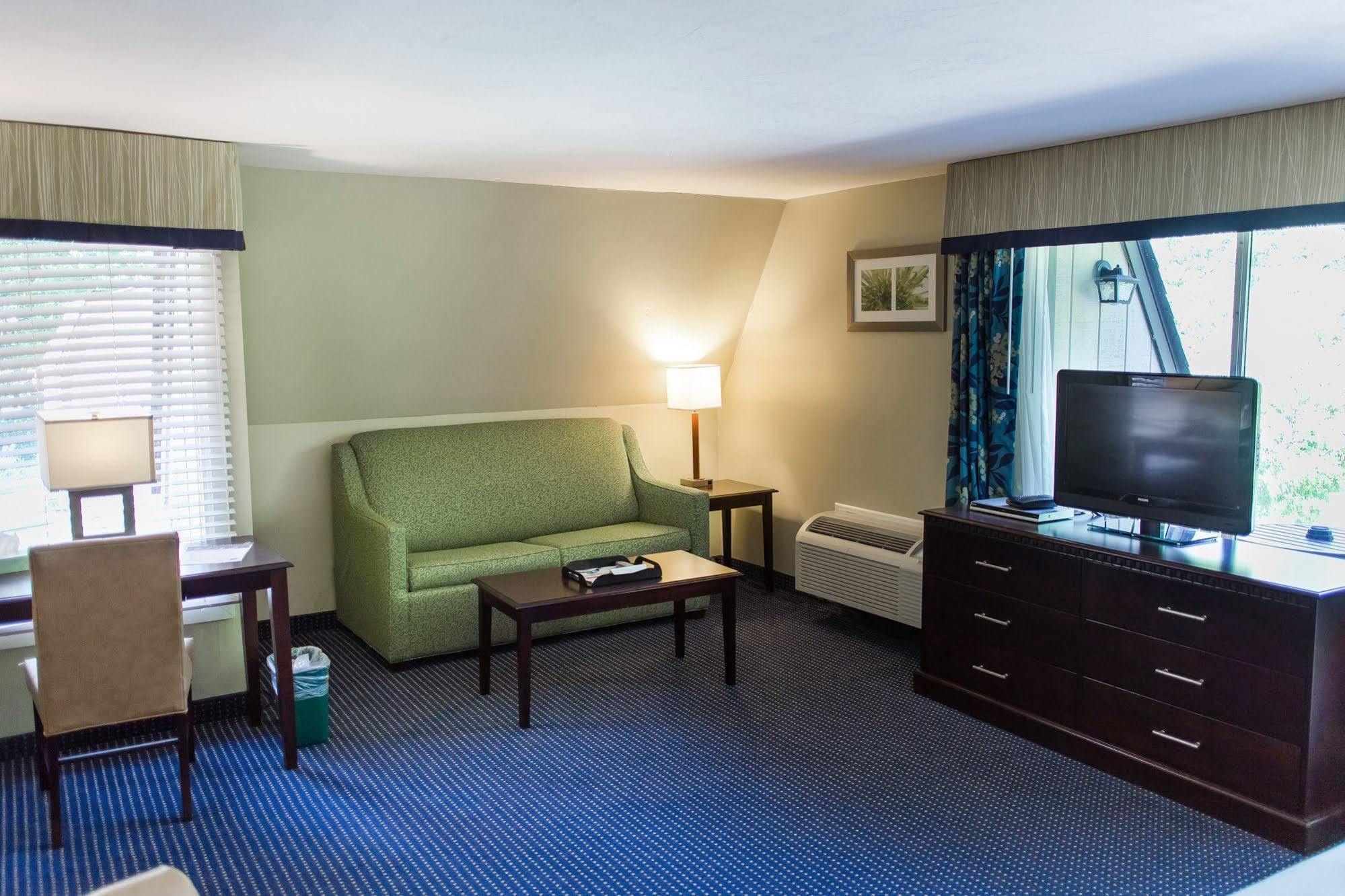 Inn At Deep Creek Oakland Esterno foto