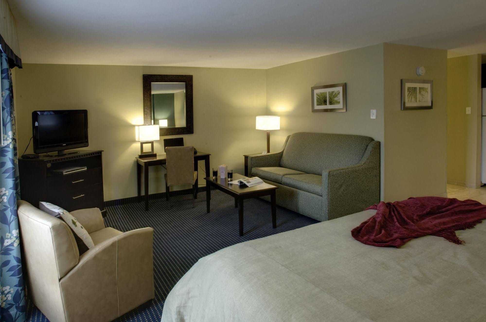 Inn At Deep Creek Oakland Esterno foto